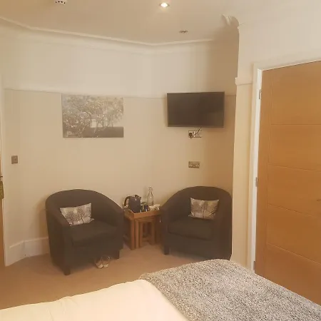 Tregarth House Bed & Breakfast 3*