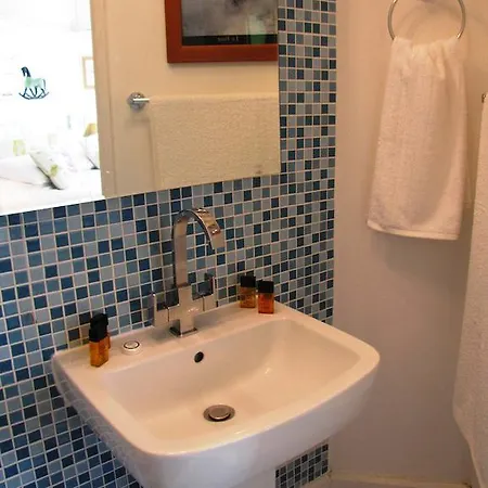 Bed & Breakfast Tregarth House